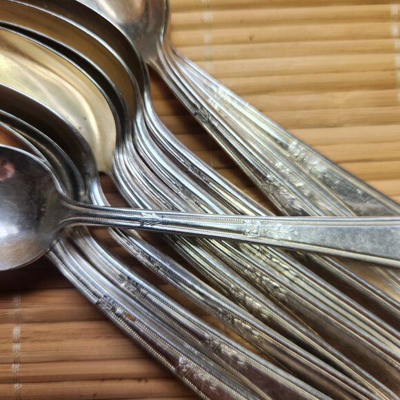 Rogers Teaspoons Lot of 12 Silver Plate 5 1/2-inch Length Vintage MCM - Picture 8 of 8